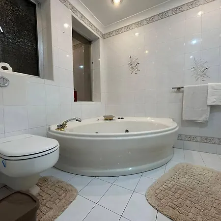 Seaview And Valletta View 3 Bedrooms 2 Bathrooms