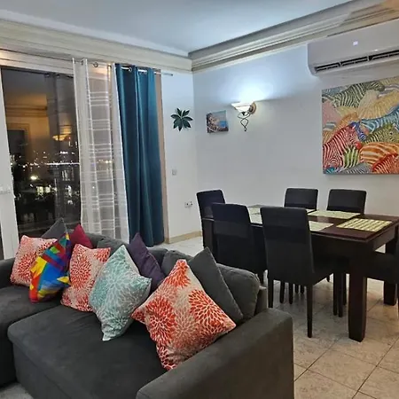 Seaview And Valletta View 3 Bedrooms 2 Bathrooms Apartment *
