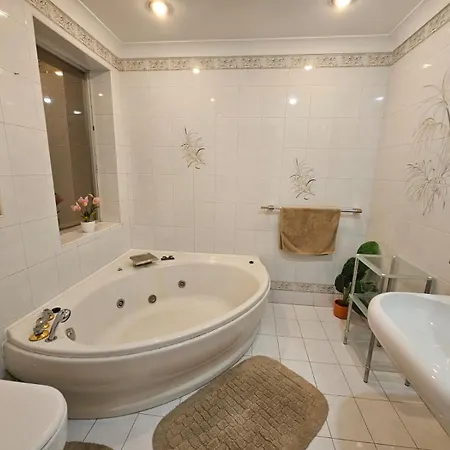 Seaview And Valletta View 3 Bedrooms 2 Bathrooms