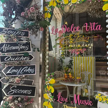 Seaview And Valletta View 3 Bedrooms 2 Bathrooms Lejlighed *