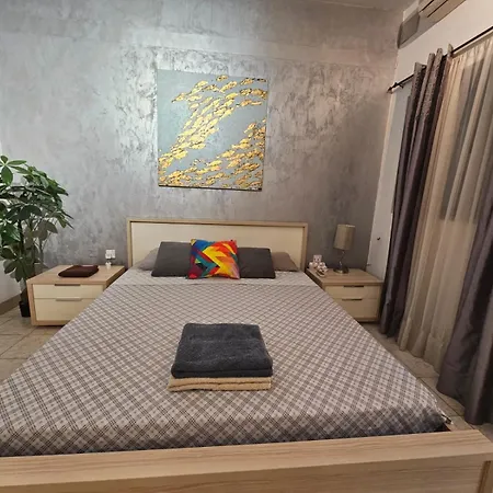 Seaview And Valletta View 3 Bedrooms 2 Bathrooms Lejlighed