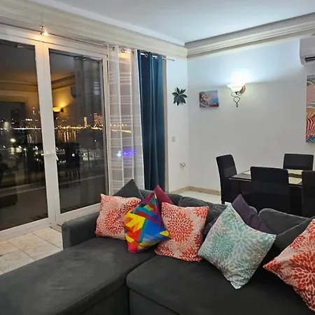 Seaview And Valletta View 3 Bedrooms 2 Bathrooms Appartamento