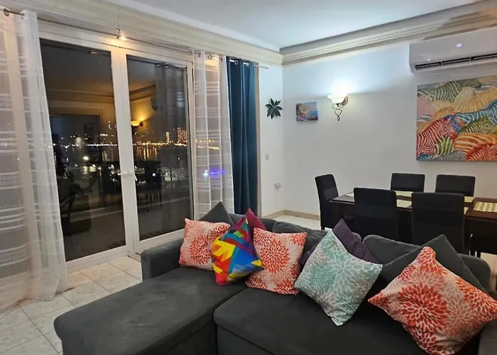 Seaview And Valletta View 3 Bedrooms 2 Bathrooms Apartament