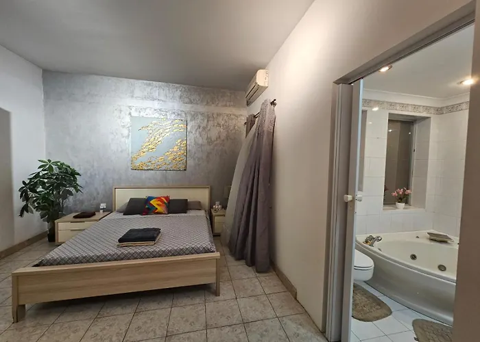 Apartment Seaview And Valletta View 3 Bedrooms 2 Bathrooms *