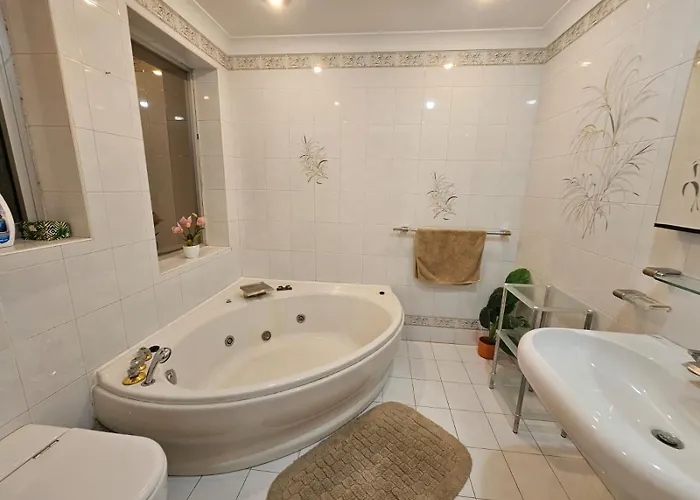 Seaview And Valletta View 3 Bedrooms 2 Bathrooms