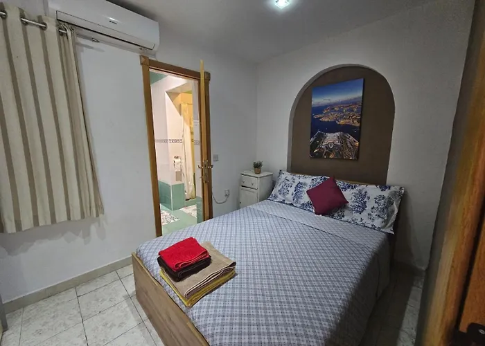 Seaview And Valletta View 3 Bedrooms 2 Bathrooms