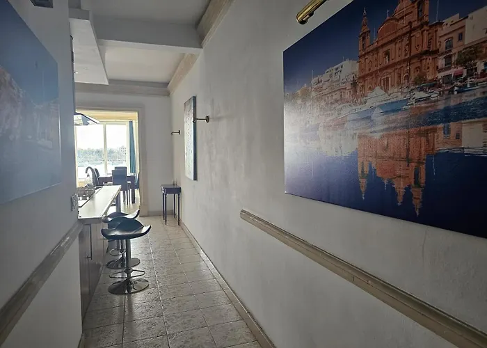 Seaview And Valletta View 3 Bedrooms 2 Bathrooms Daire