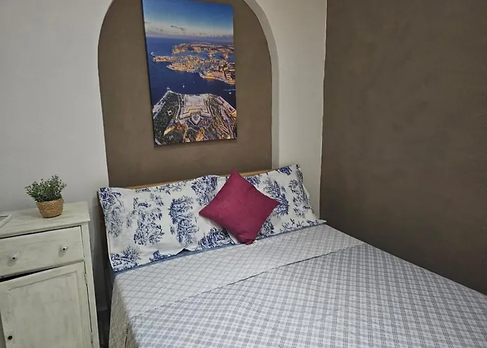 Seaview And Valletta View 3 Bedrooms 2 Bathrooms