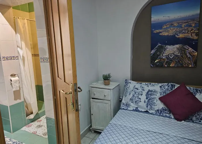 Seaview And Valletta View 3 Bedrooms 2 Bathrooms Apartament