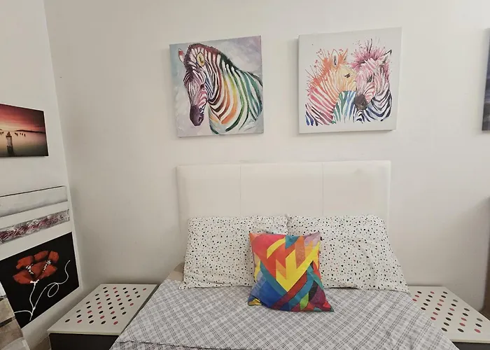 Seaview And Valletta View 3 Bedrooms 2 Bathrooms Apartment *